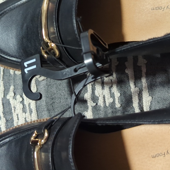 Time and Tru Women's Block Heel Loafers - Picture 8 of 9